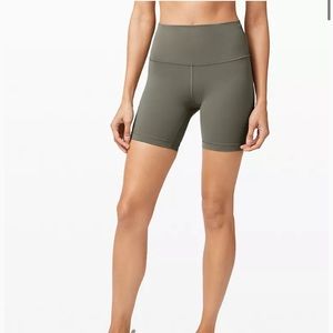 Lululemon Wunder Train High Rise Short 6”